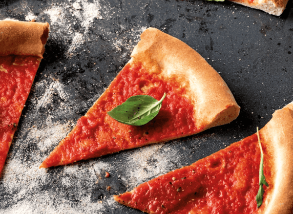 Einfaches Rezept für den besten Pizzateig - vegan, luftig und wie in Italien!